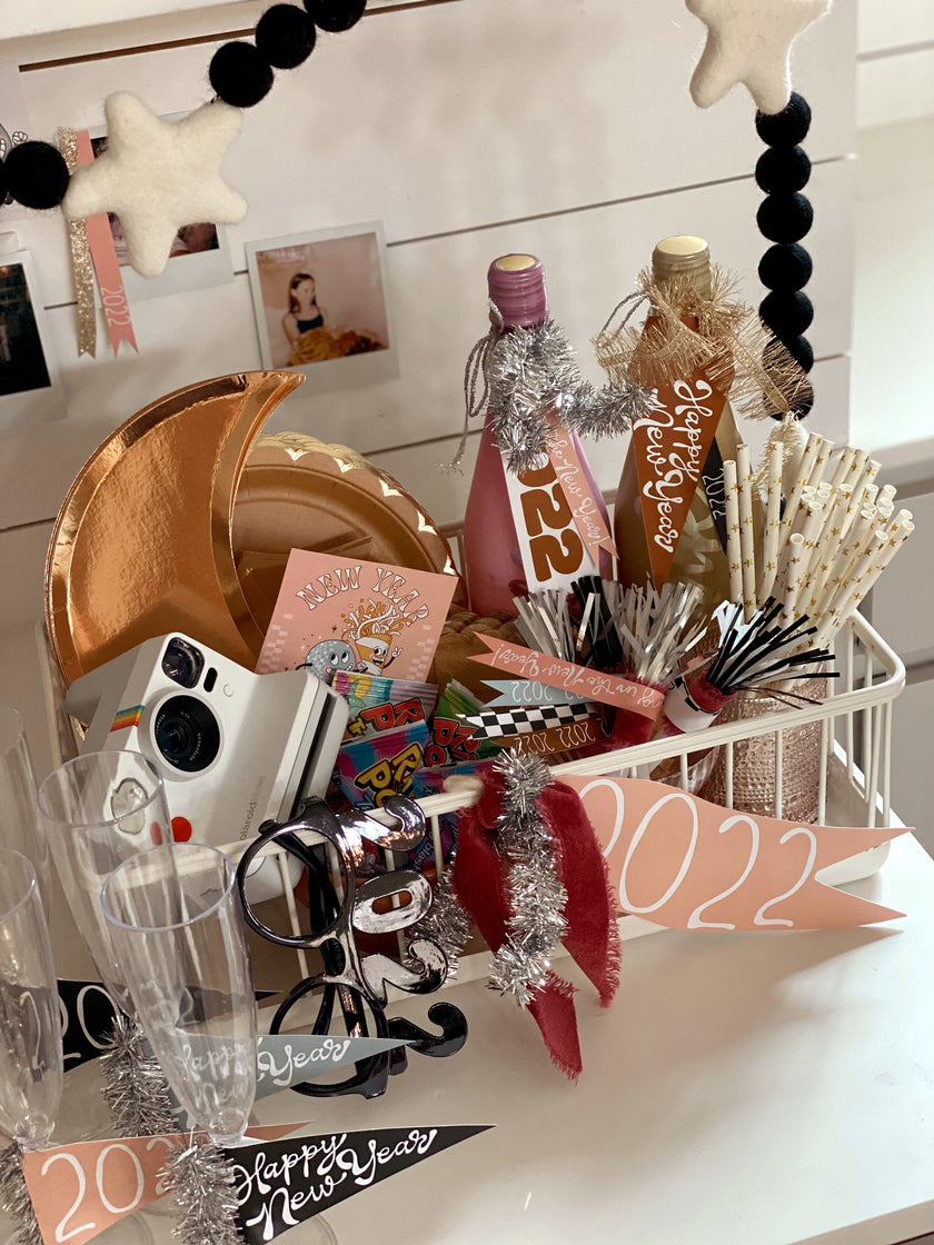 New Year's Eve Tags, Flags - (2025)